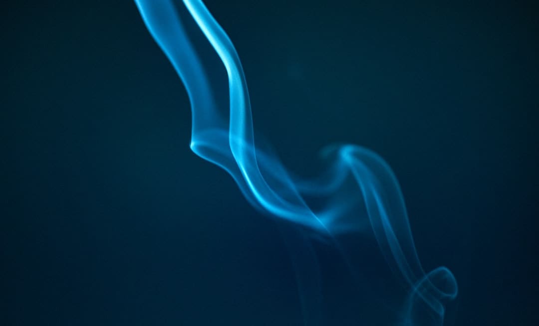 戚薇大方供认过度医美 称打肉暴打僵眉毛